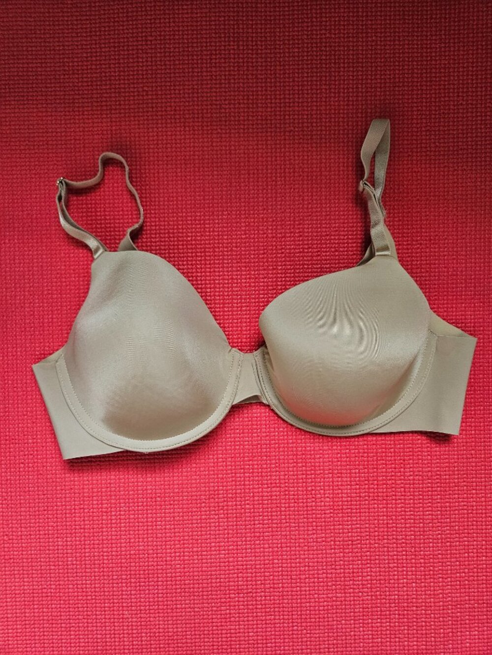 SOMA Vanishing 360 Perfect Coverage Bra 36C Tan Beige Nude Underwire Back Close